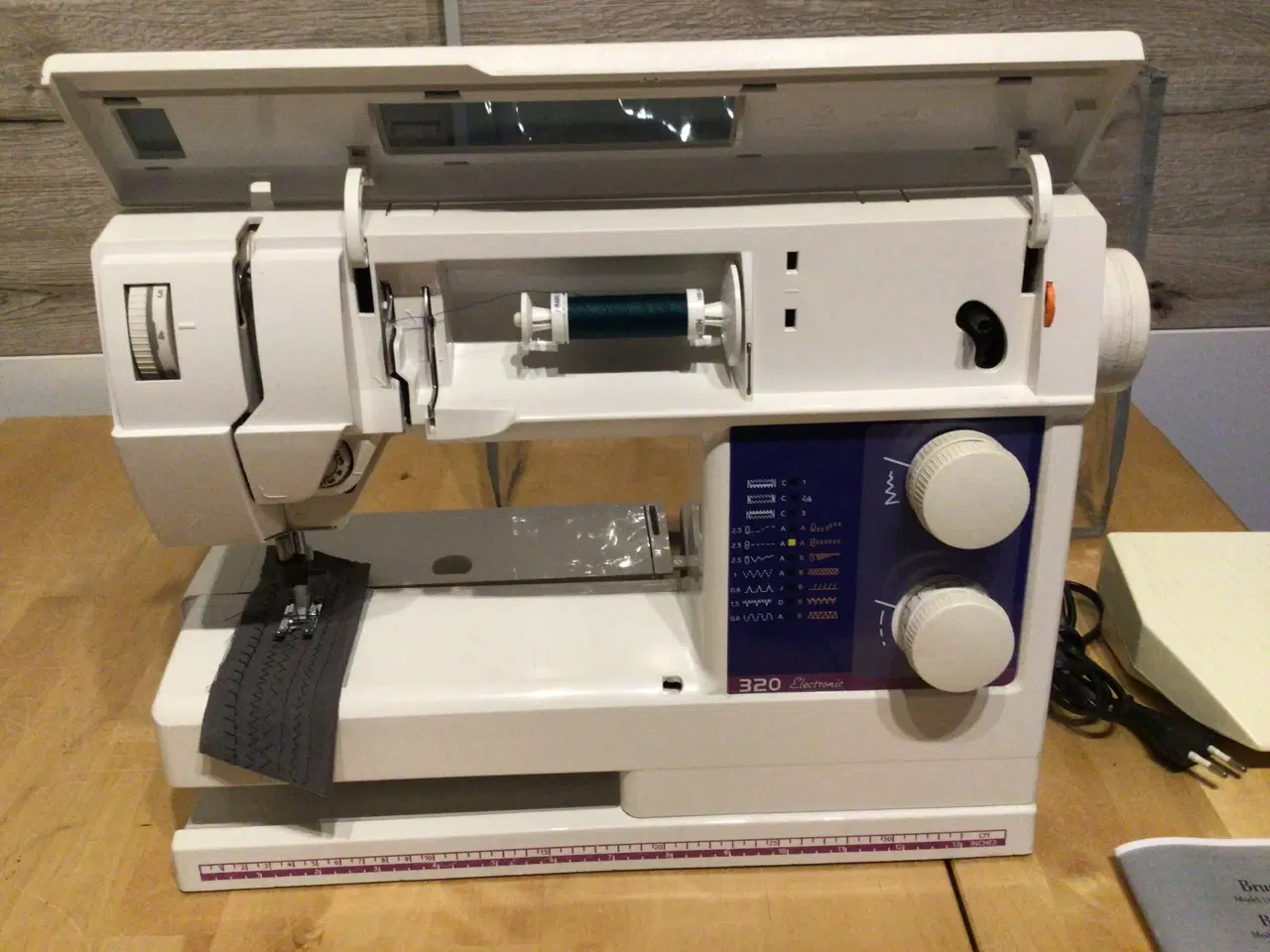 Billede 3 - Symaskine