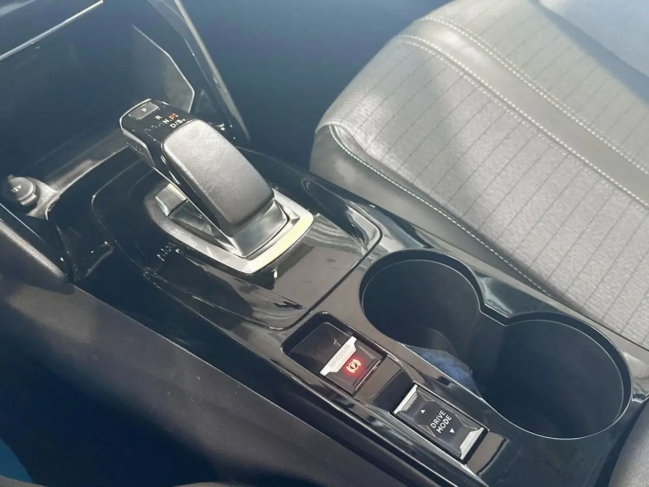 Billede 15 - Peugeot e-2008 50 Allure
