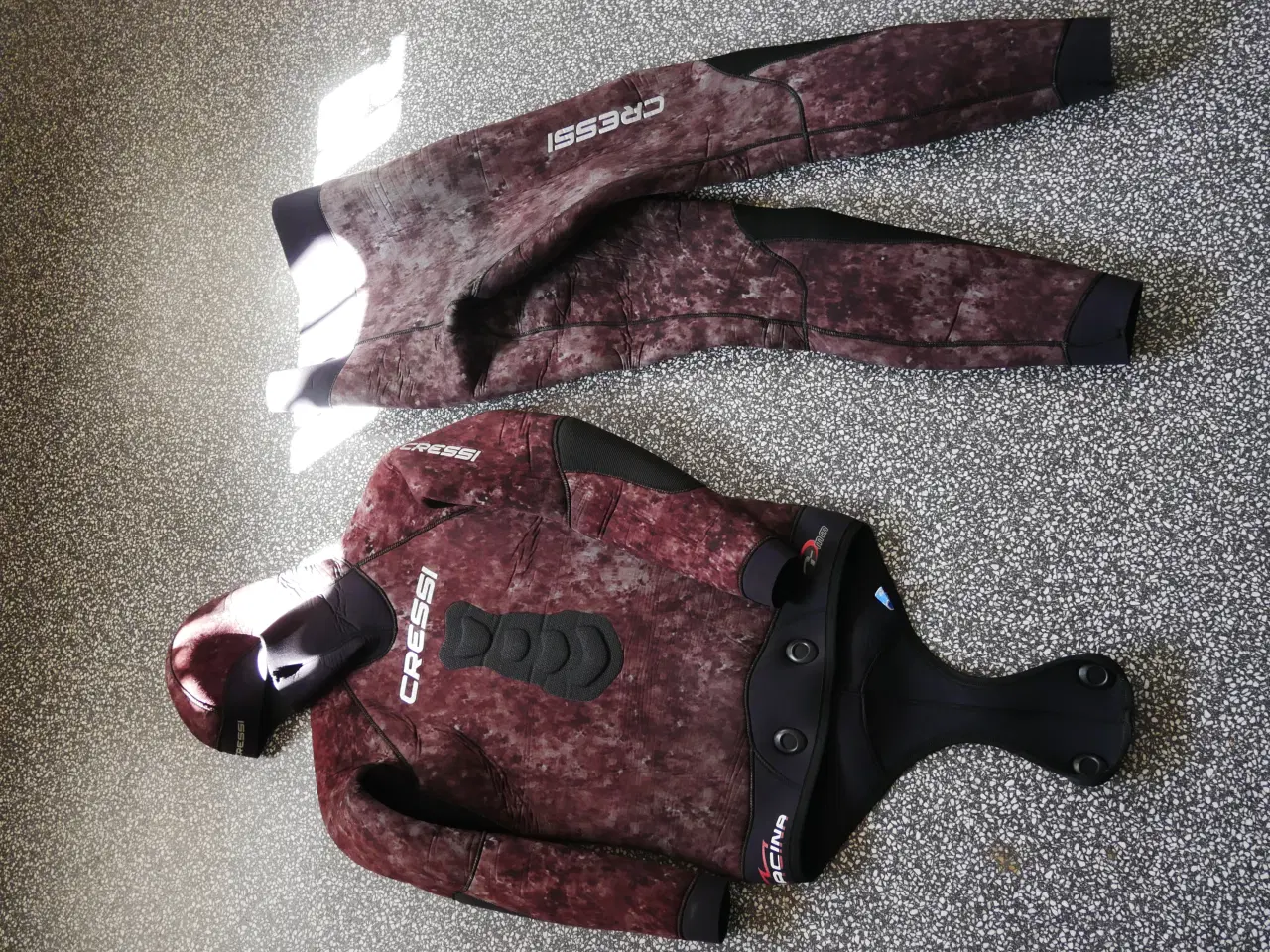 Billede 1 - Cressi dykkerdragt