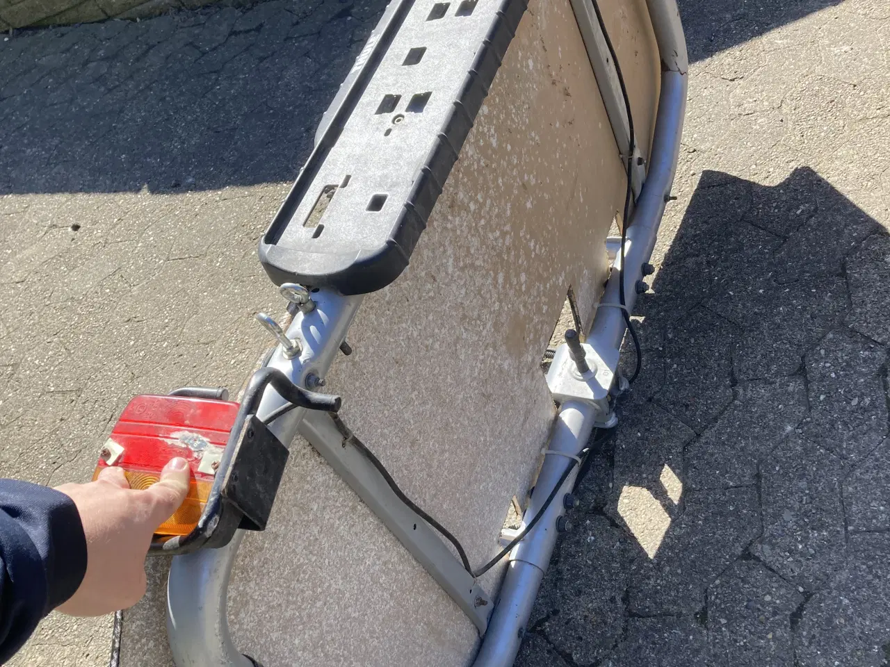 Billede 4 - Knallert holder til bagpå bilen. 