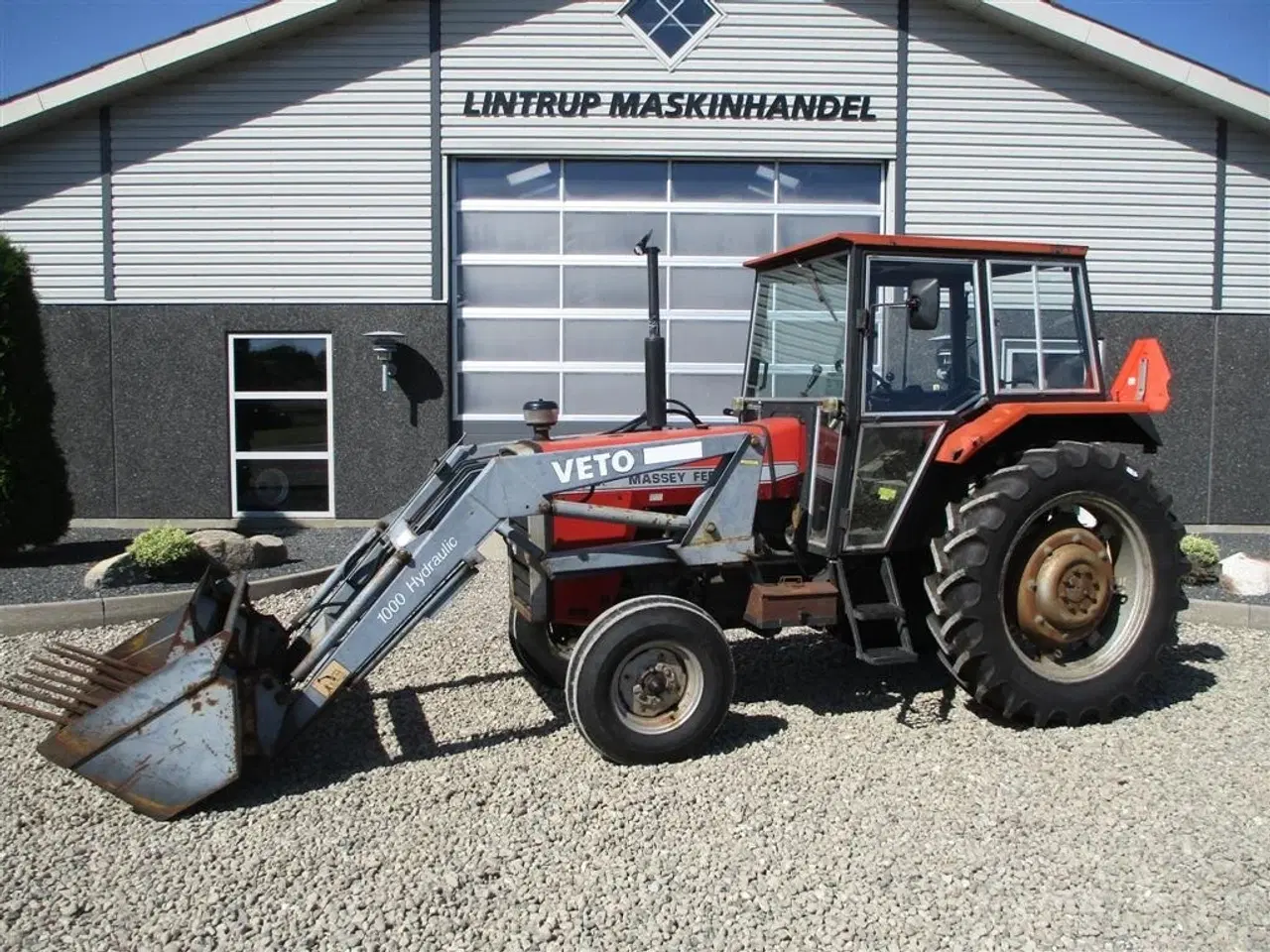 Billede 1 - Massey Ferguson 265 Med nye dæk og frontlæsser