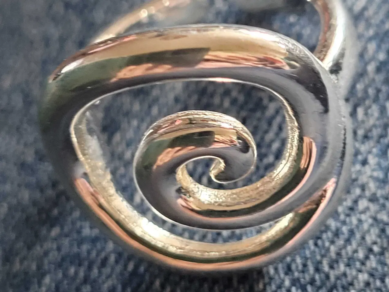 Billede 3 - Nedsat! Skøn 925 swirl ring 😍 