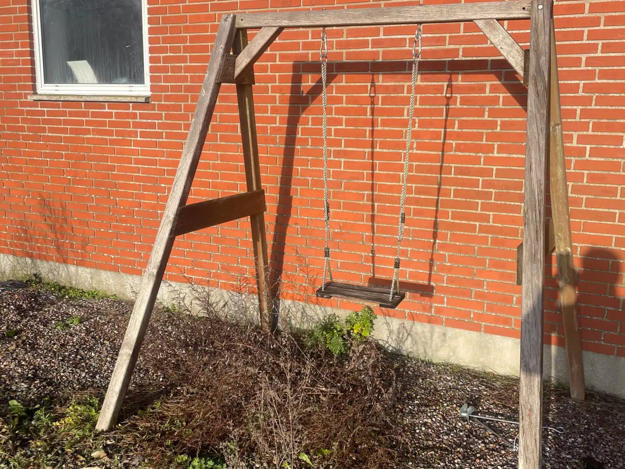 Billede 3 - To sæt gyngestativer fra axi.