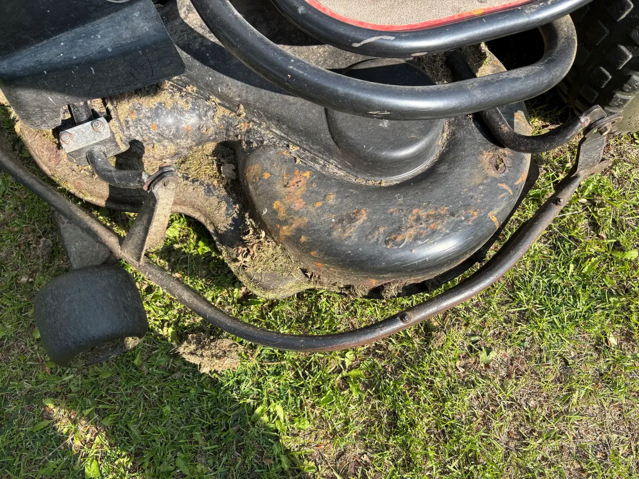 Billede 9 - Havetraktor Jonsered klippebredde 103 cm
