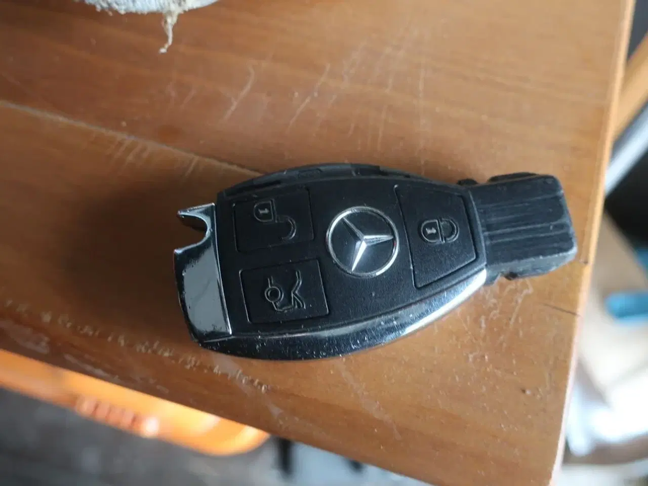 Billede 35 - Personbil MERCEDES E220 Bluetec diesel (momsfri) (uden afgift)