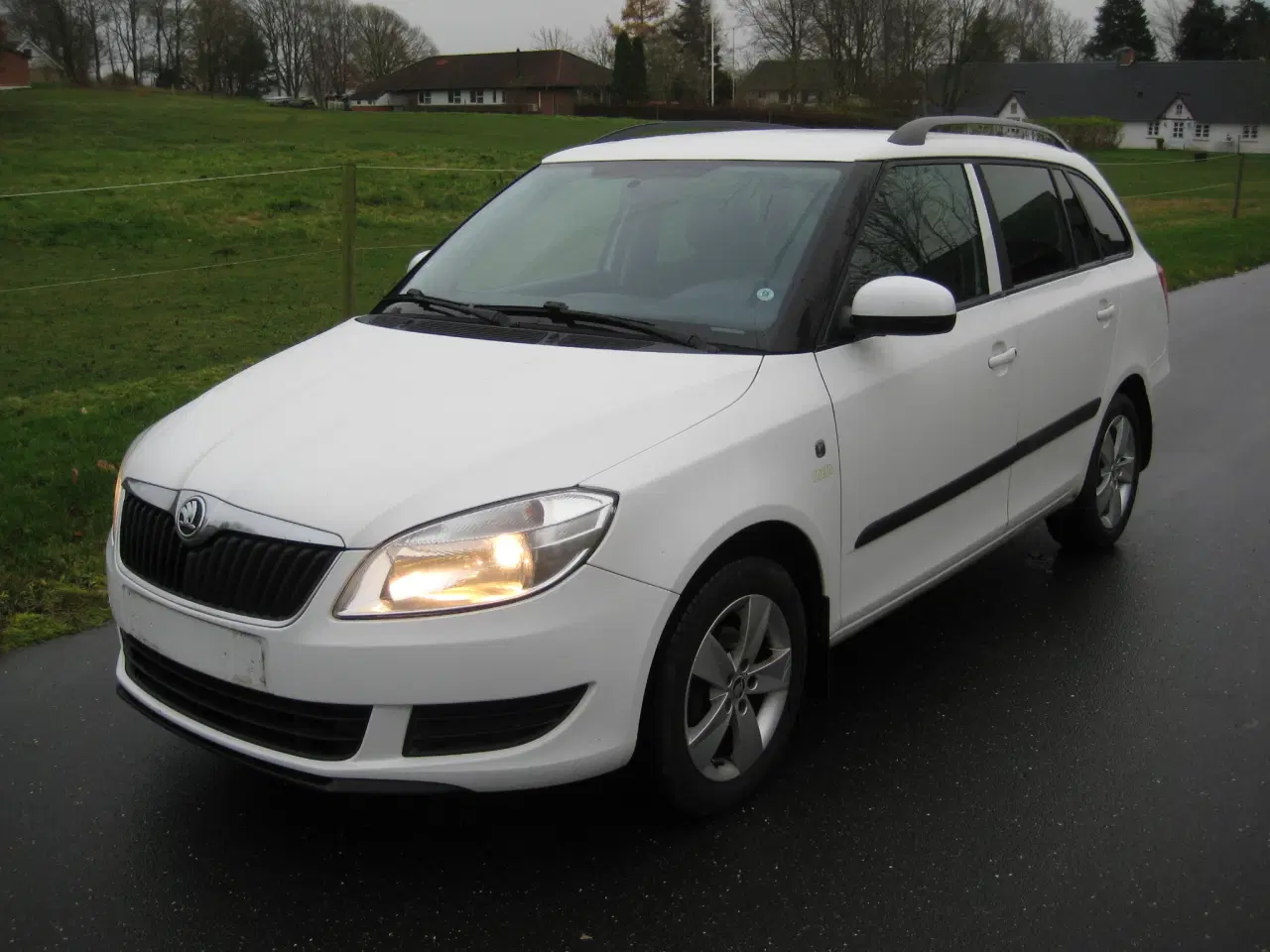 Billede 1 - Skoda Fabia combi 1,2 årg 2013