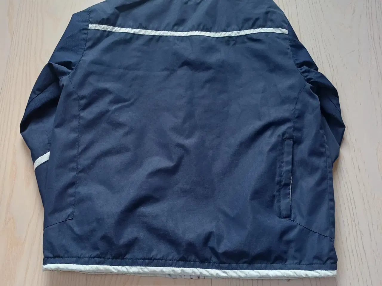 Billede 2 - AUTHENTIC KIDS TRAINING JACKET FRA HUMMEL