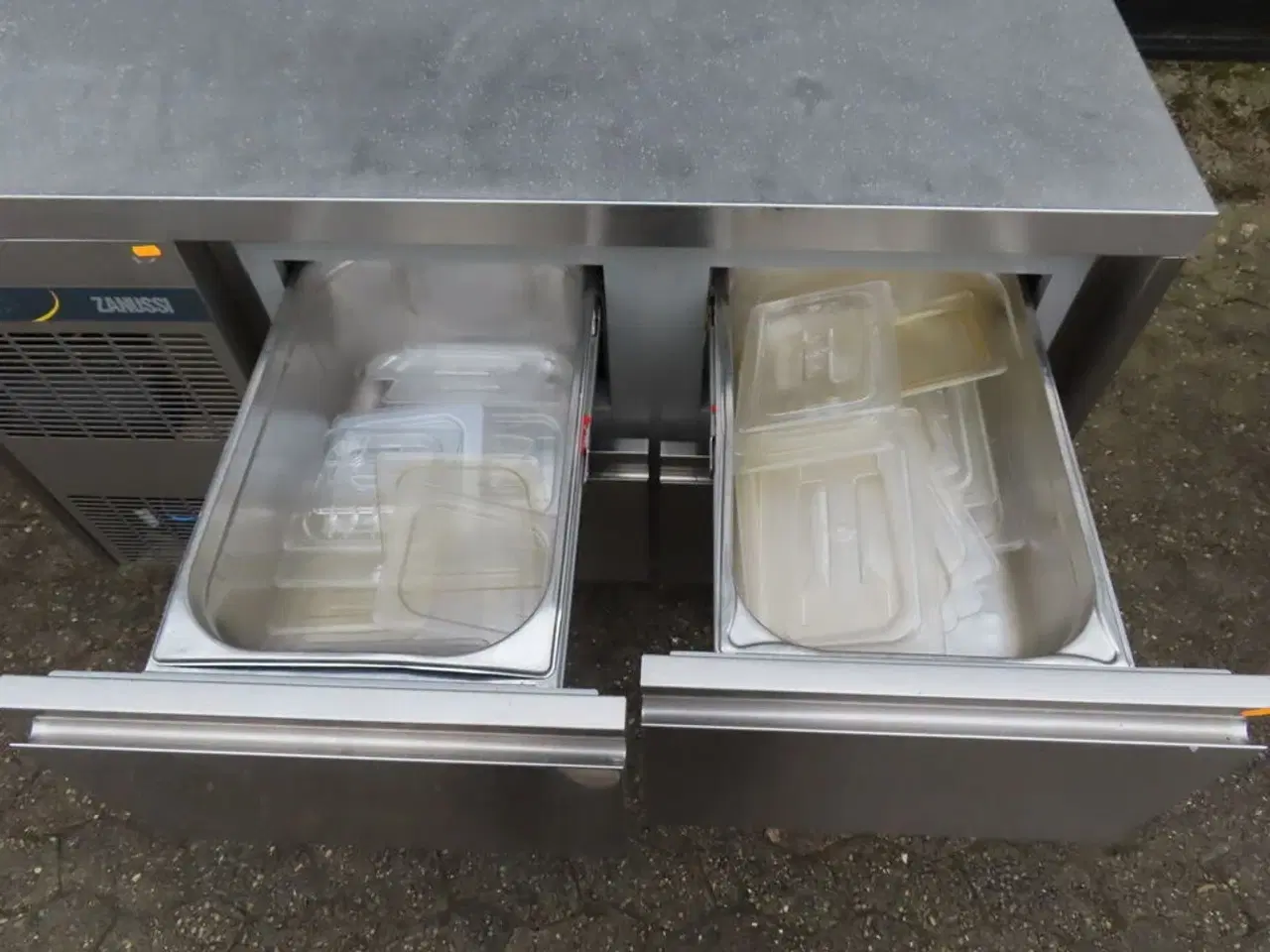 Billede 4 - Kølebord m. 4 skuffer ZANUSSI ZN2HBBB