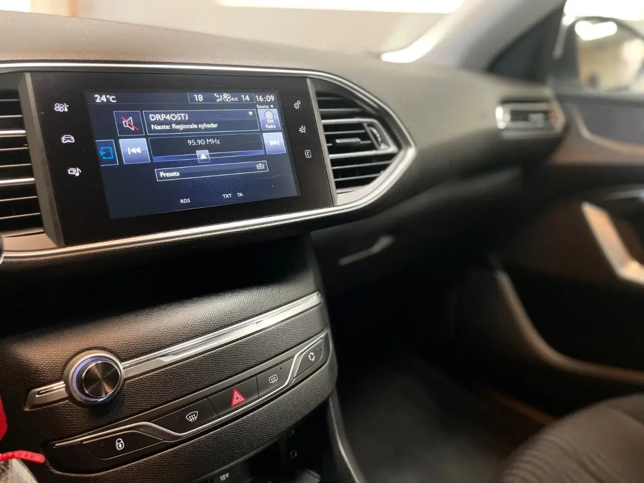 Billede 15 - Peugeot 308 1,6 BlueHDi 120 Allure