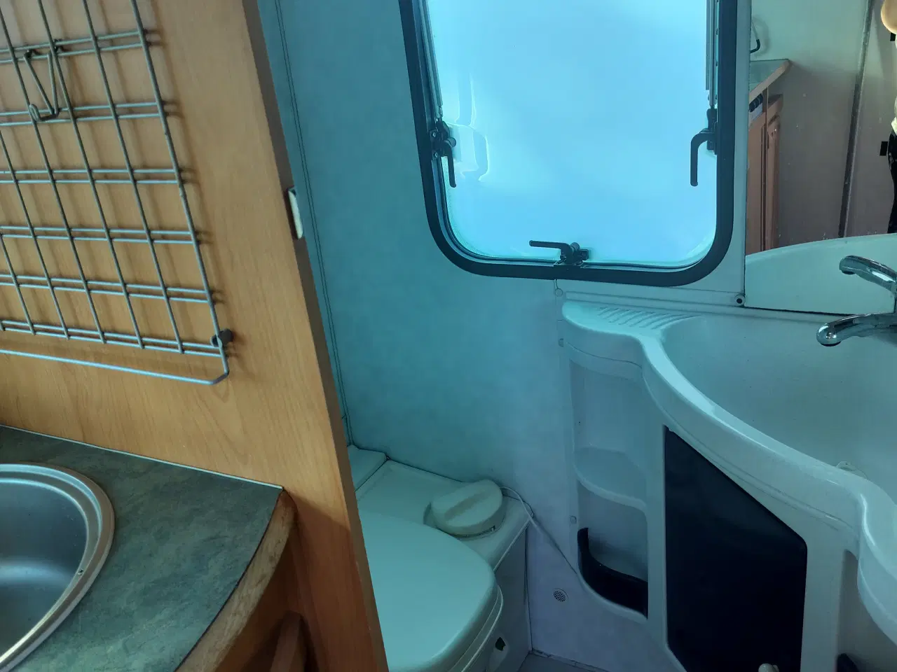 Billede 9 - Campingvogn Adria Unica 462PH 