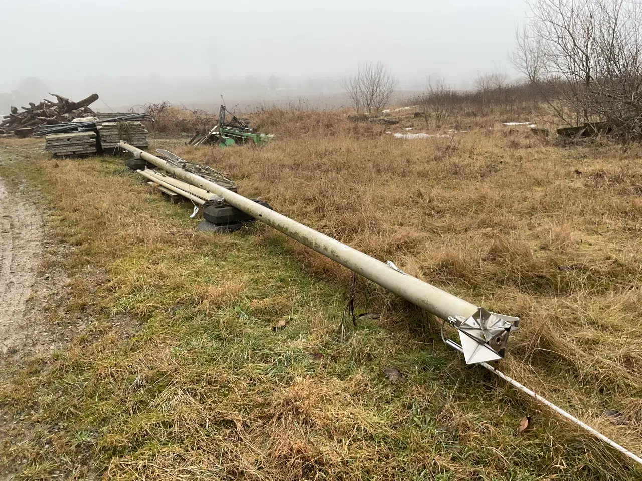 Billede 2 - 12m alu mast fra gud 28 med rullebom ,spilerstage 