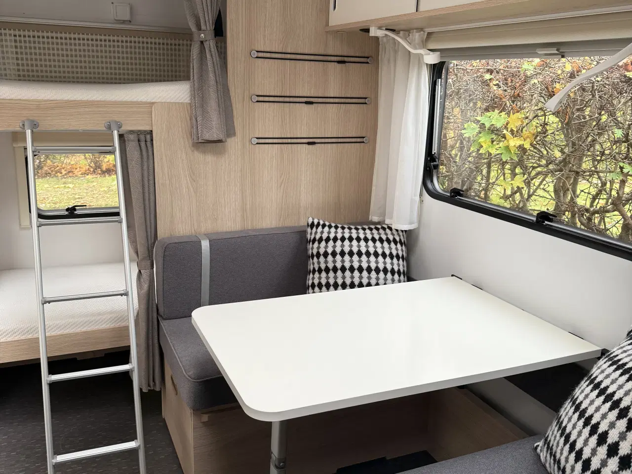 Billede 9 - Adria Aviva 472 PK - køjevogn. 