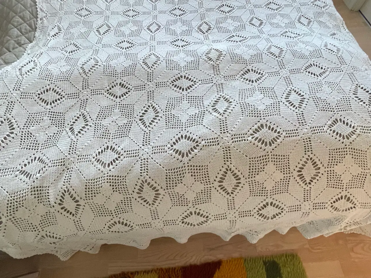 Billede 1 - Hæklet Sengetæppe 1.80 x2.40 cm