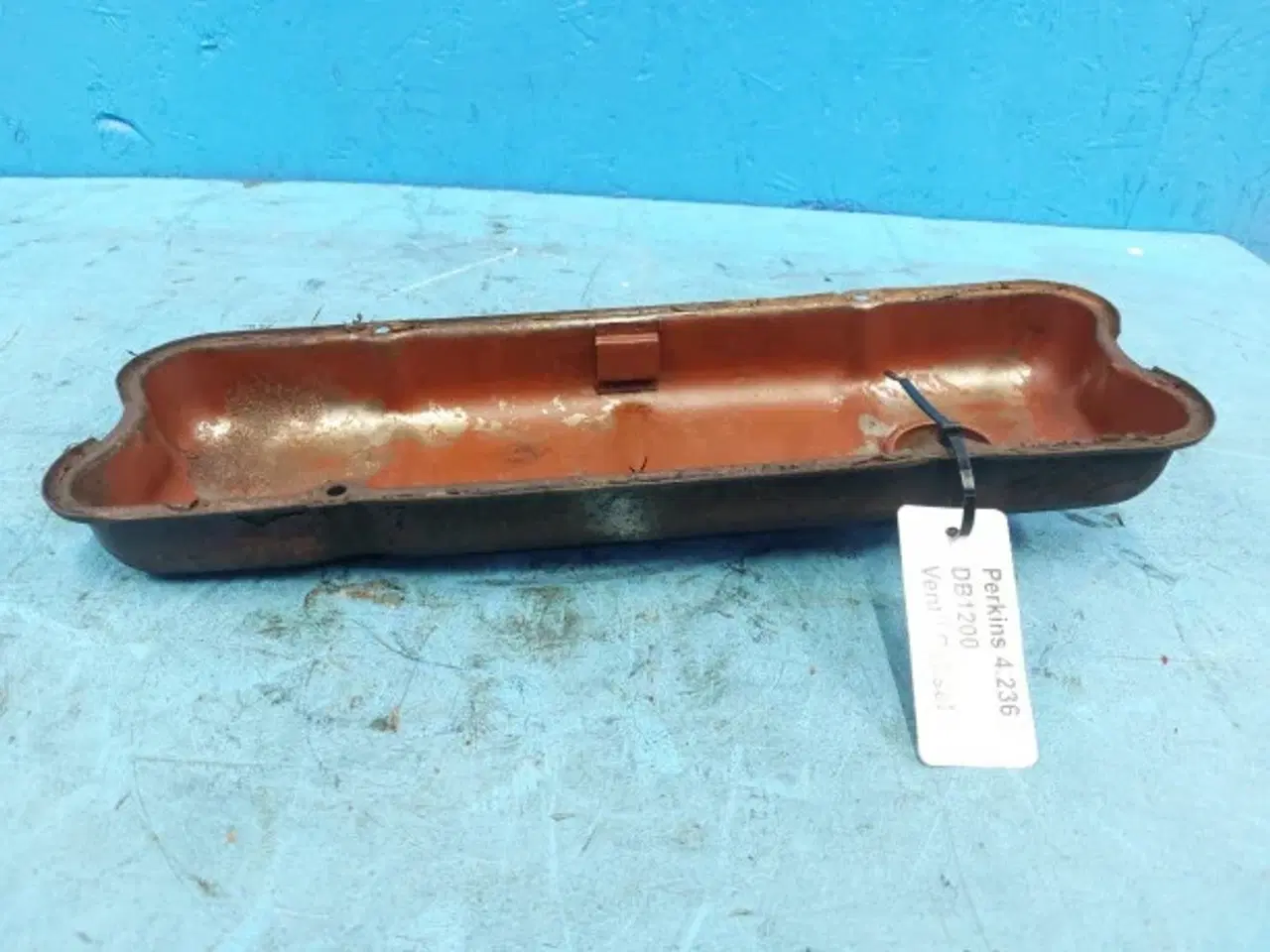 Billede 5 - Dronningborg D1200 Perkins 4.236 Ventildæksel 