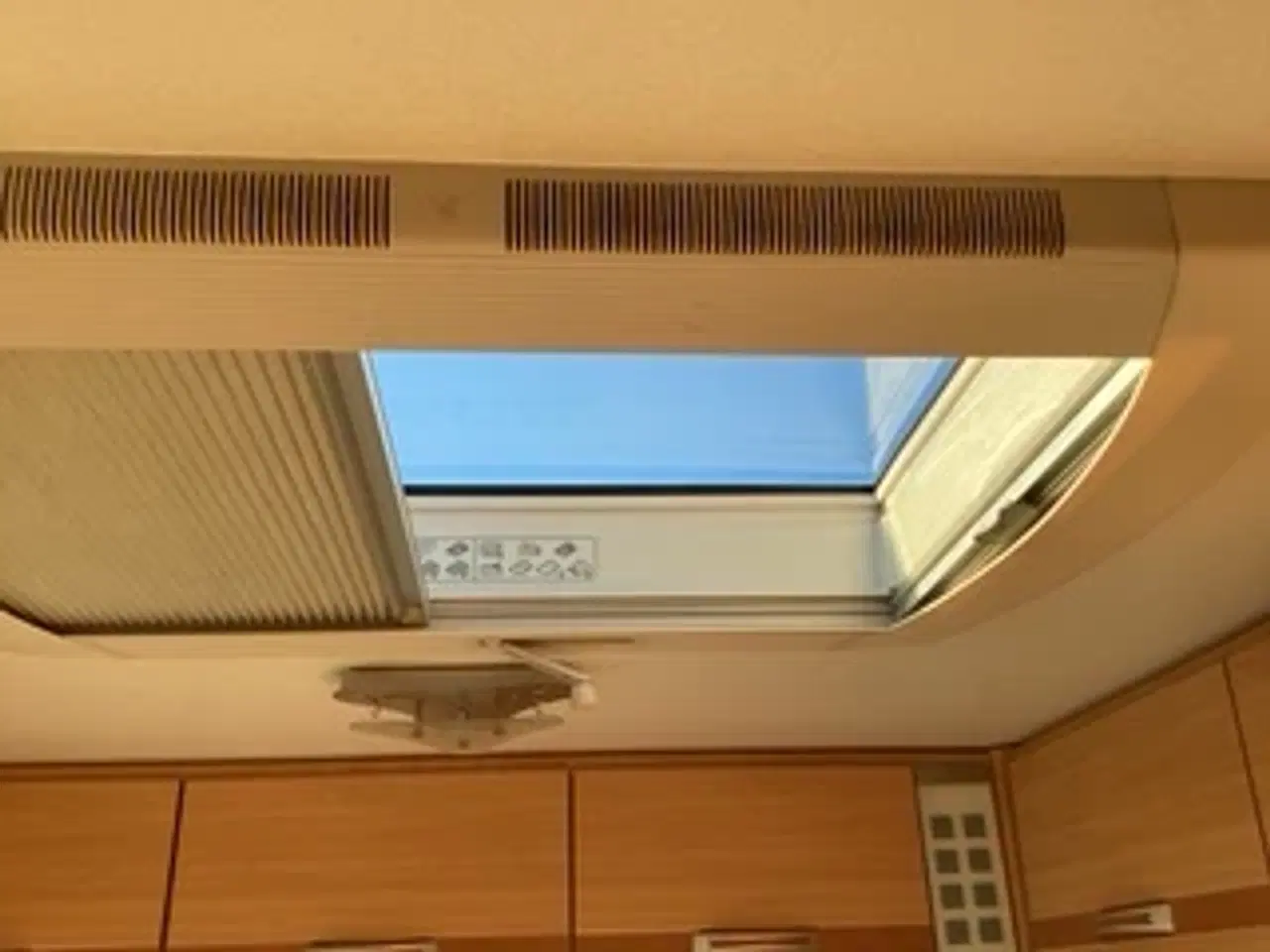 Billede 10 - CARAVELAIR AMBIANCE STYLE 440