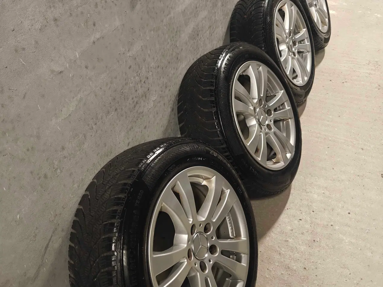 Billede 2 - Vinterdæk Mercedes 5x112 - 205/55R16