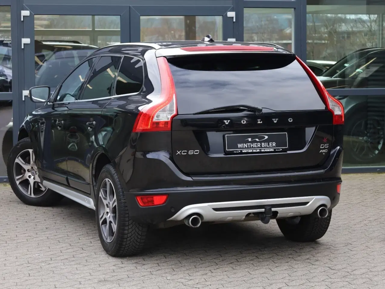 Billede 3 - Volvo XC60 2,4 D5 215 R-Design aut. AWD