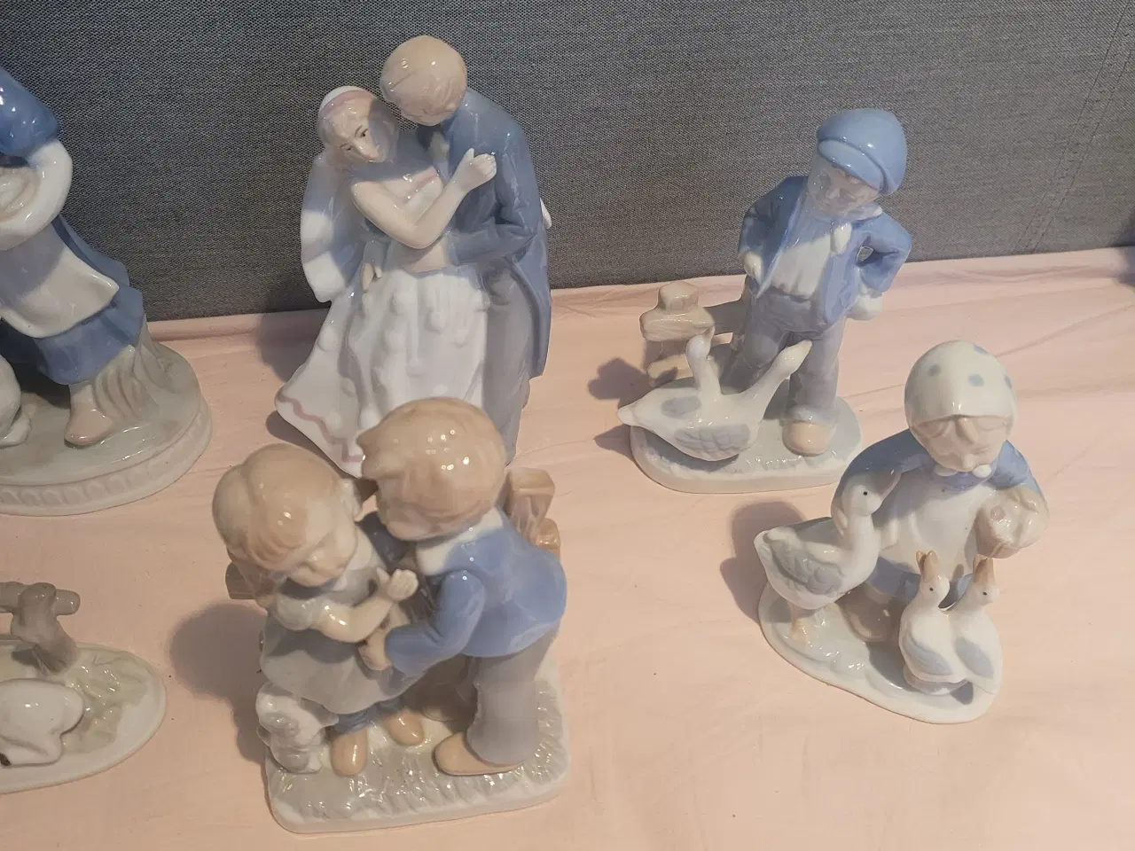 Billede 3 - Porcelæn figur 7 stk samlet pris 