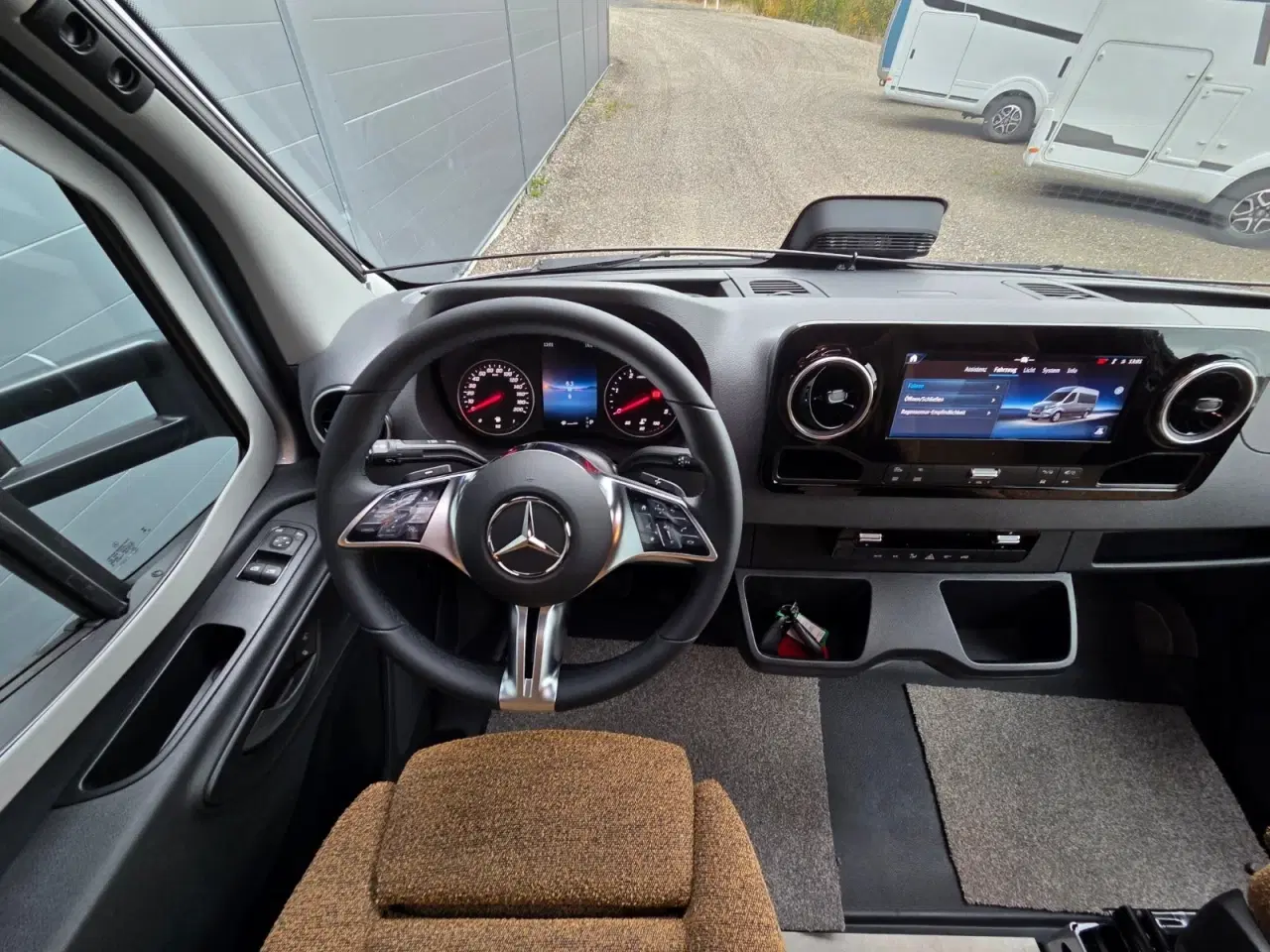 Billede 5 - Hymer B-MC T680 2,0 CDi 170 aut.