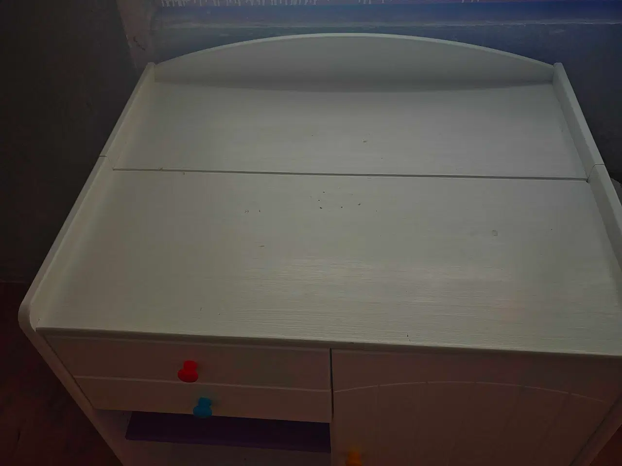 Billede 3 - Gratis puslebord – Skal hentes i dag i Taastrup!