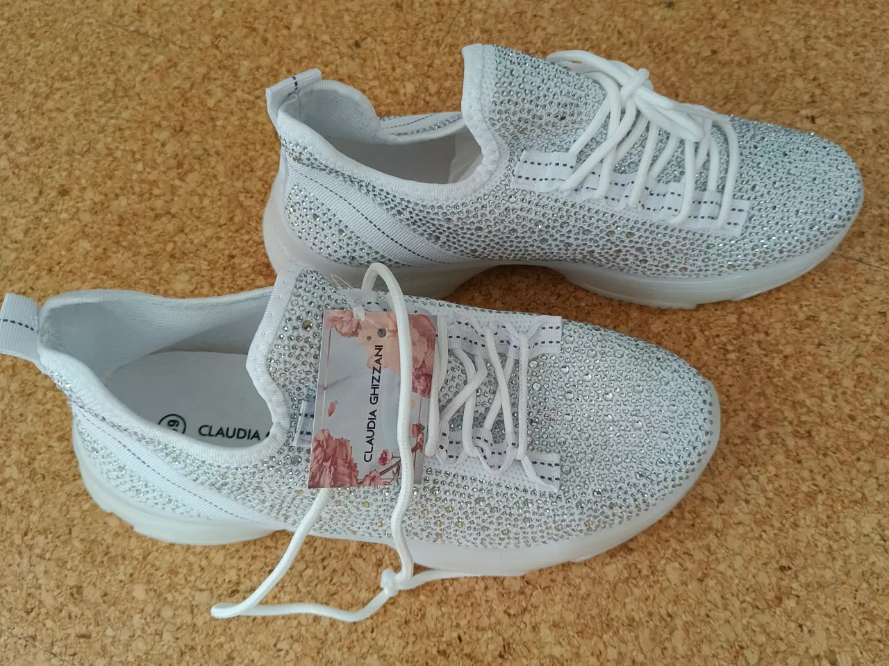 Billede 1 - Hvide Sneakers 