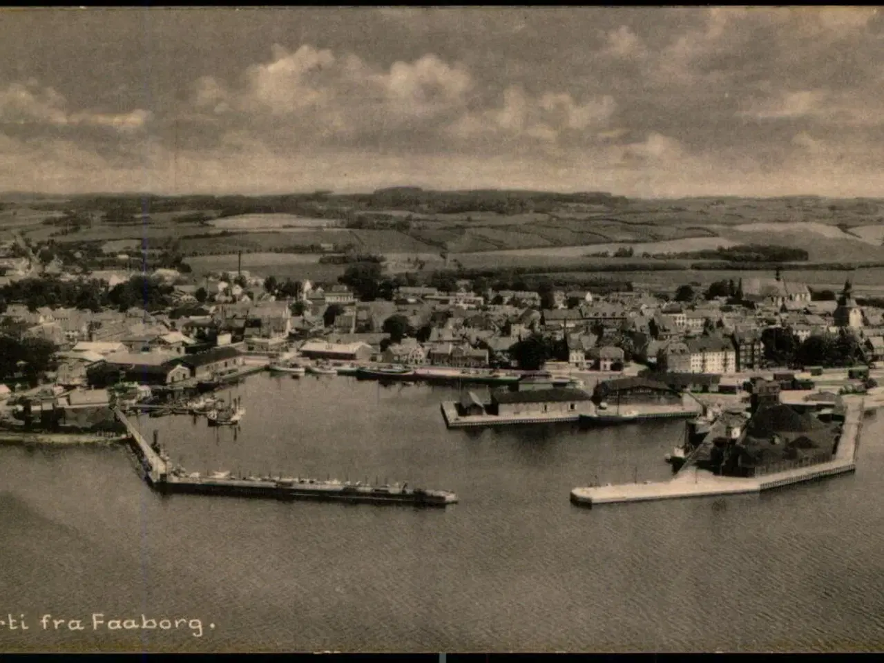 Billede 1 - Parti fra Faaborg - Odense Luftfoto 4 - 203 E - Brugt