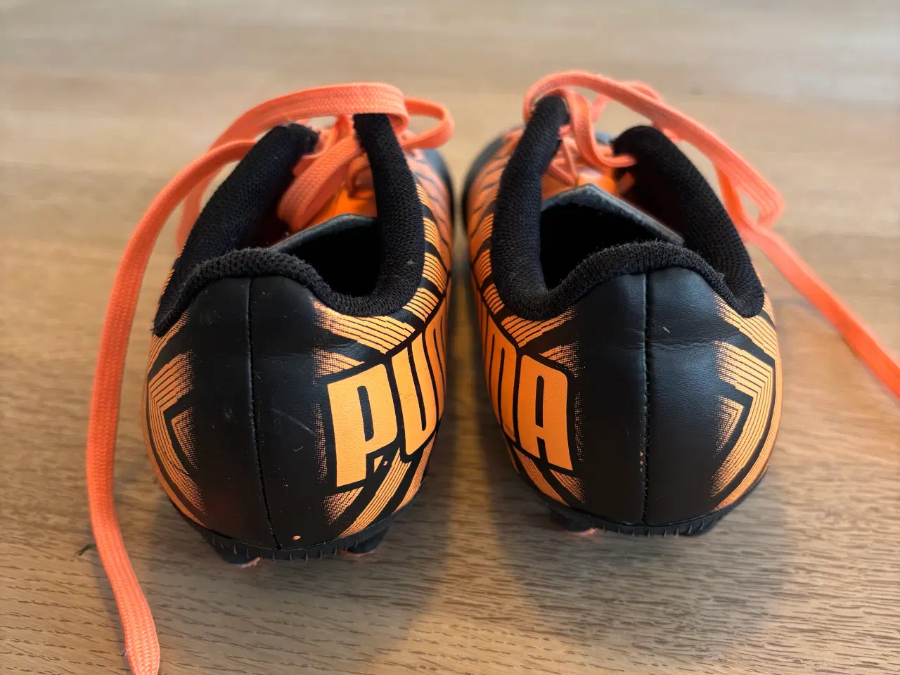Billede 2 - Puma fodboldstøvle str. 30