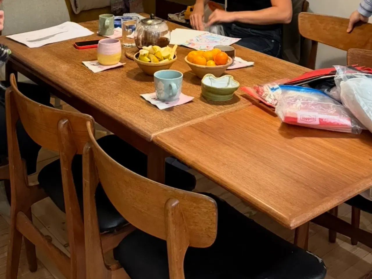 Billede 2 - Spisebord sælges