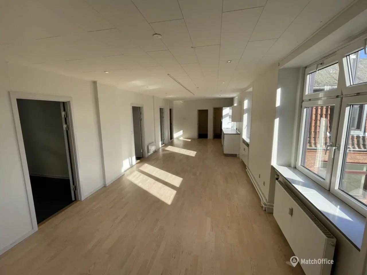 Billede 1 - 265 m3 udlejes til kontor / klinik / behandlere el. lign. i Kolding centrum.