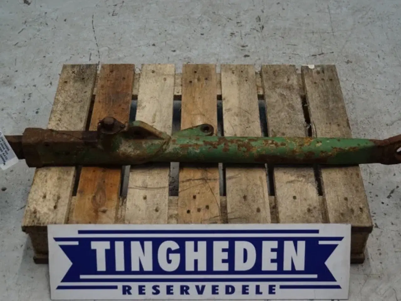 Billede 1 - John Deere 4040 R.H. Liftarm AR80666