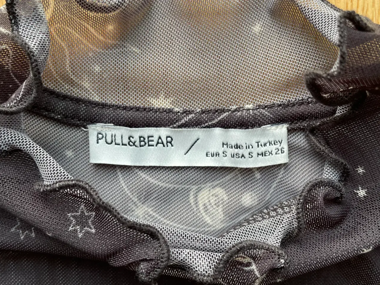 Billede 3 - Pull & Bear meshbluse