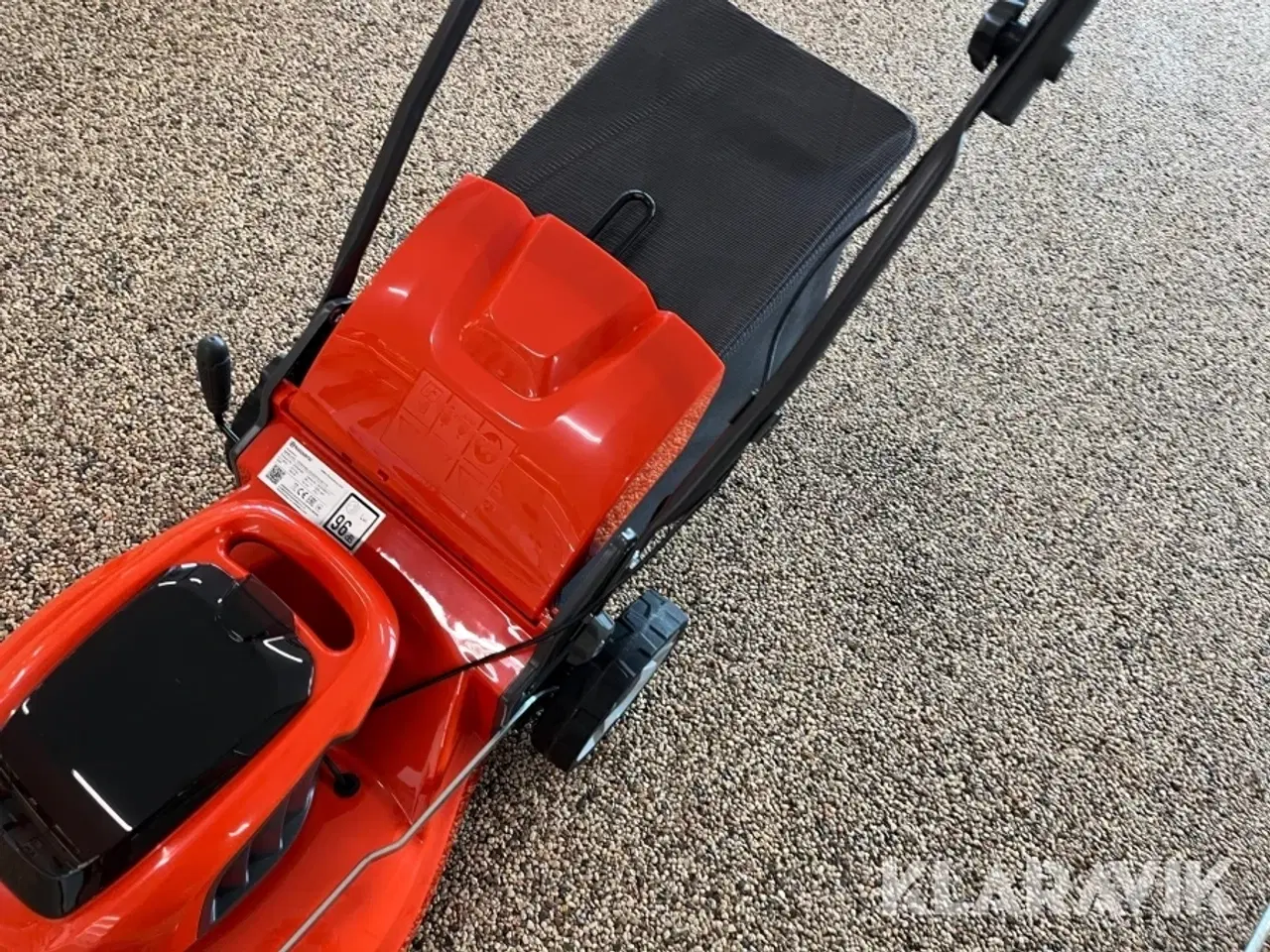 Billede 7 - Græsslåmaskine Husqvarna LC 142iS