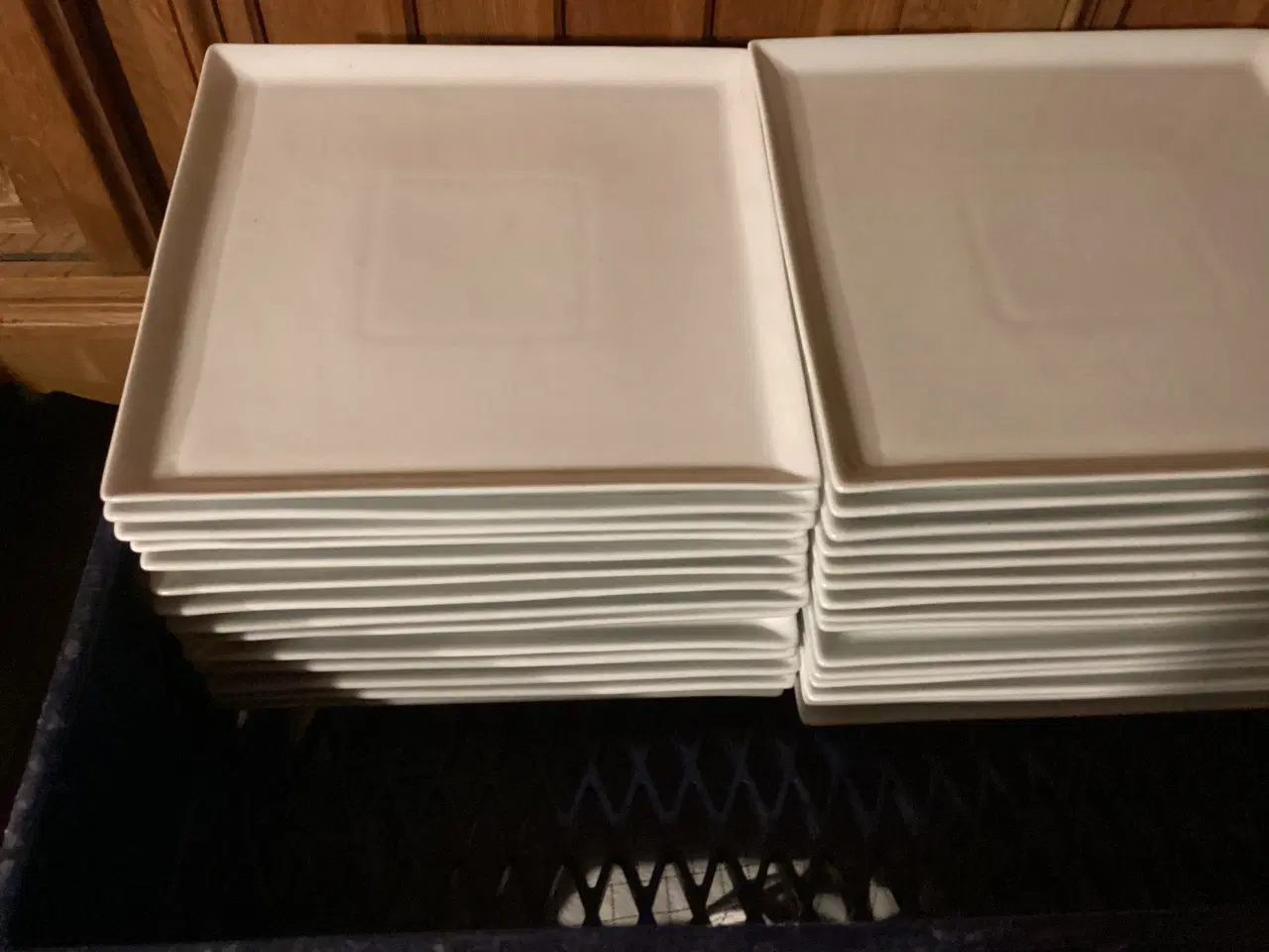 Billede 2 - Firkantede tallerkener 