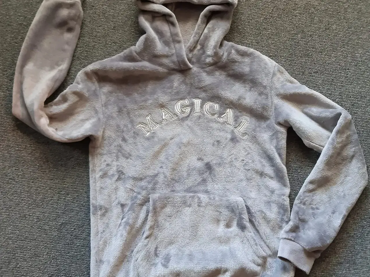 Billede 1 - Str. 14-15 = 170 Hoodie fra H&M