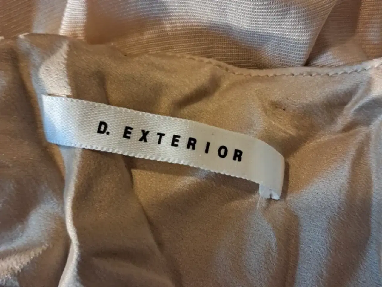 Billede 5 - D. Exterior kjole