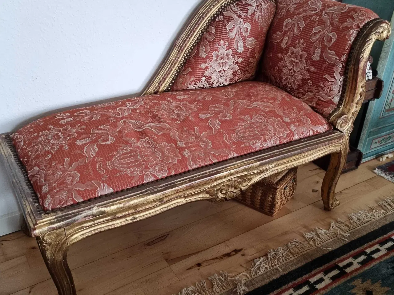 Billede 1 - Lille pynte rokoko sofa sælges