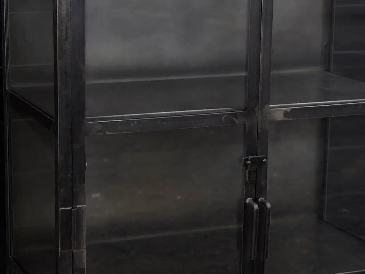 Billede 4 - Nyt Vitrineskab RAW oxideret jern