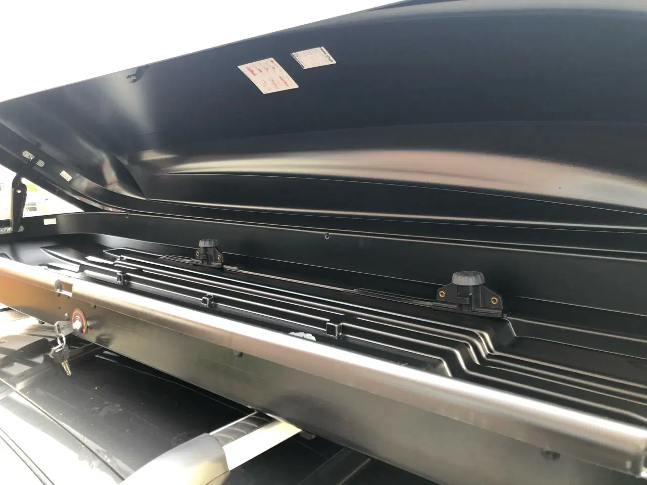 Billede 2 - Thule Pacific 700 tagboks UDLEJES