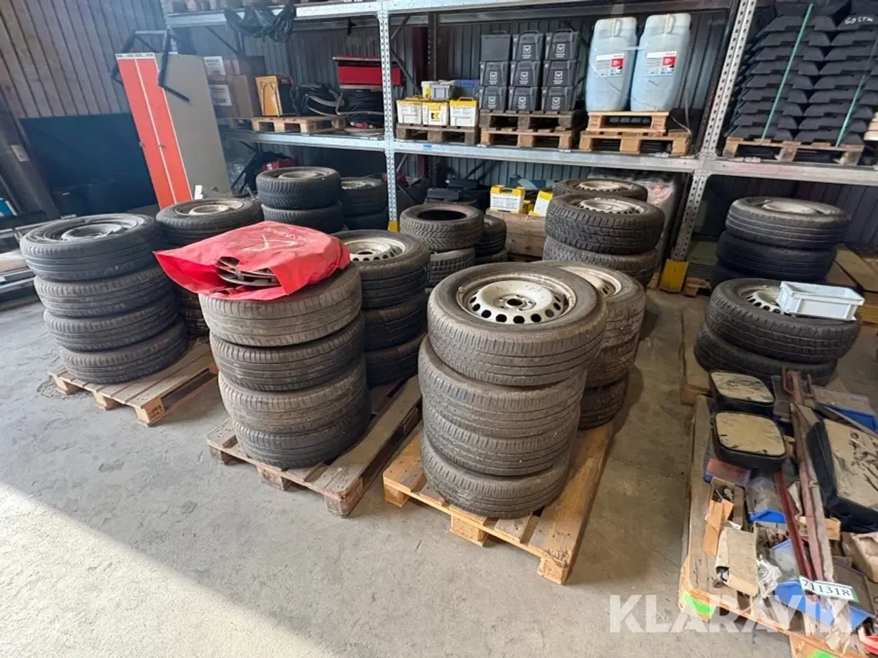 Billede 1 - Assorterede dæk - 48 styk