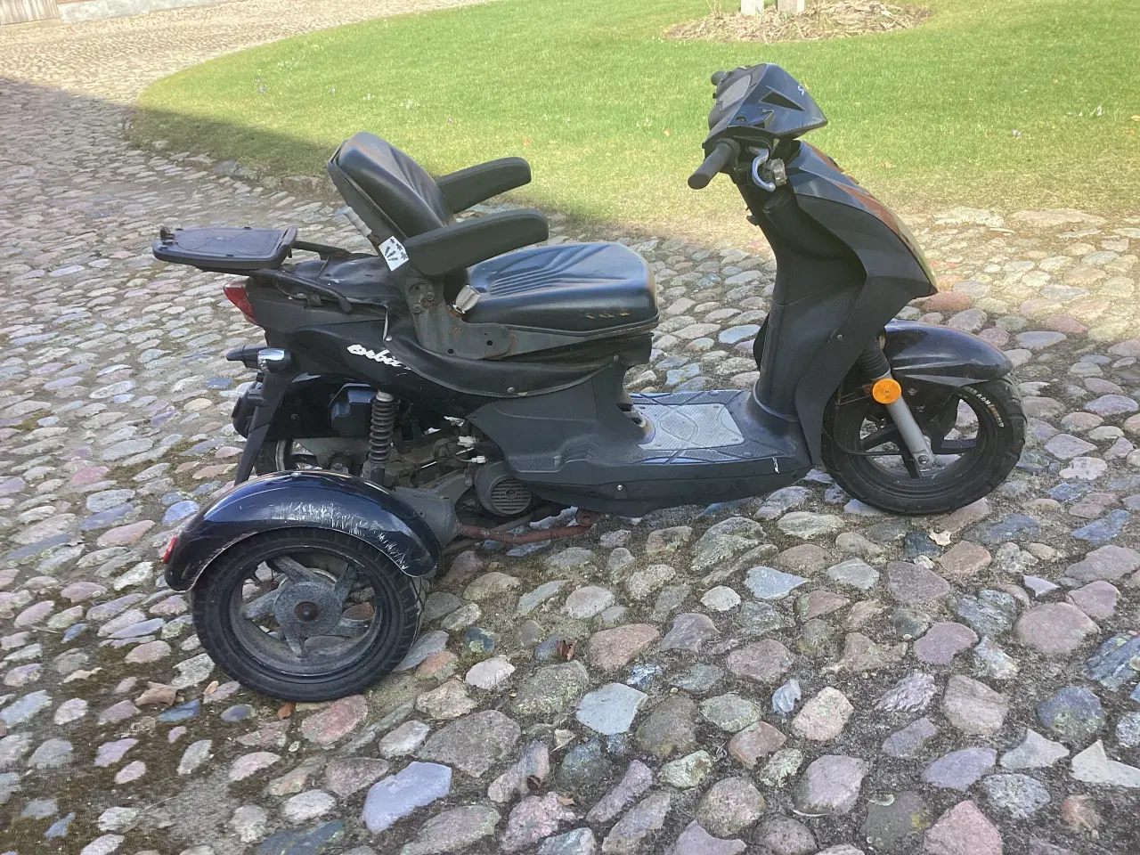 Billede 1 - Sym orbit 3 hjulet. 2500 kr eller kom med et bud