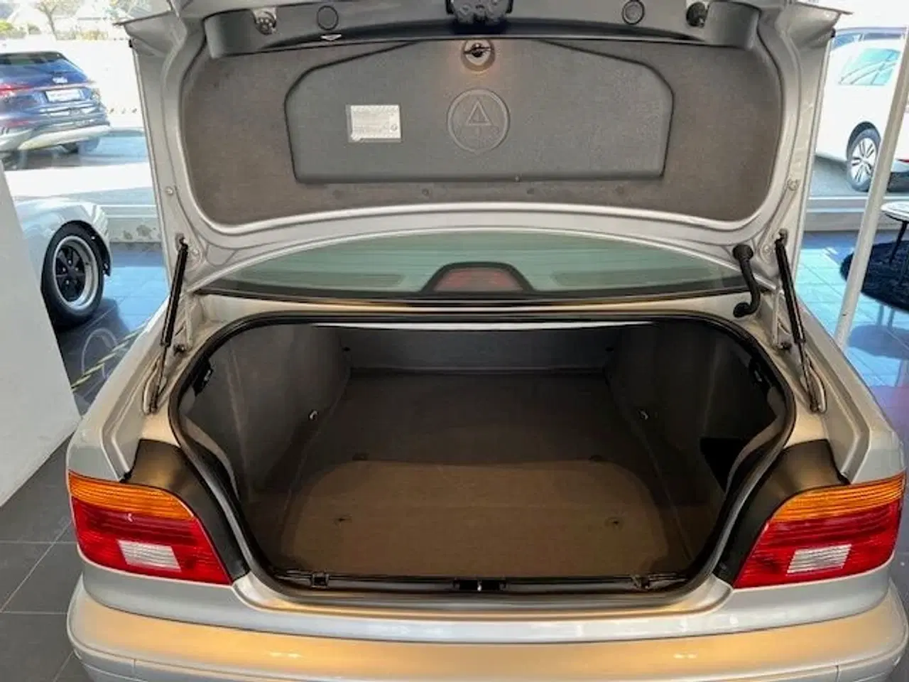 Billede 26 - BMW 525i 2,5 192HK