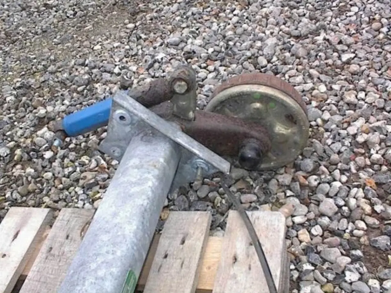 Billede 2 -   Alko Aksel 1000 Kg.