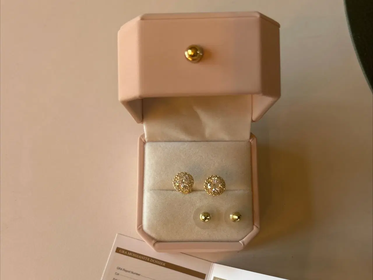 Billede 1 - Ægte Moissanite Øreringe 1 karat 