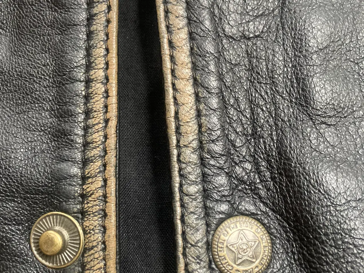 Billede 6 - JOHNNY CASH, skind vest