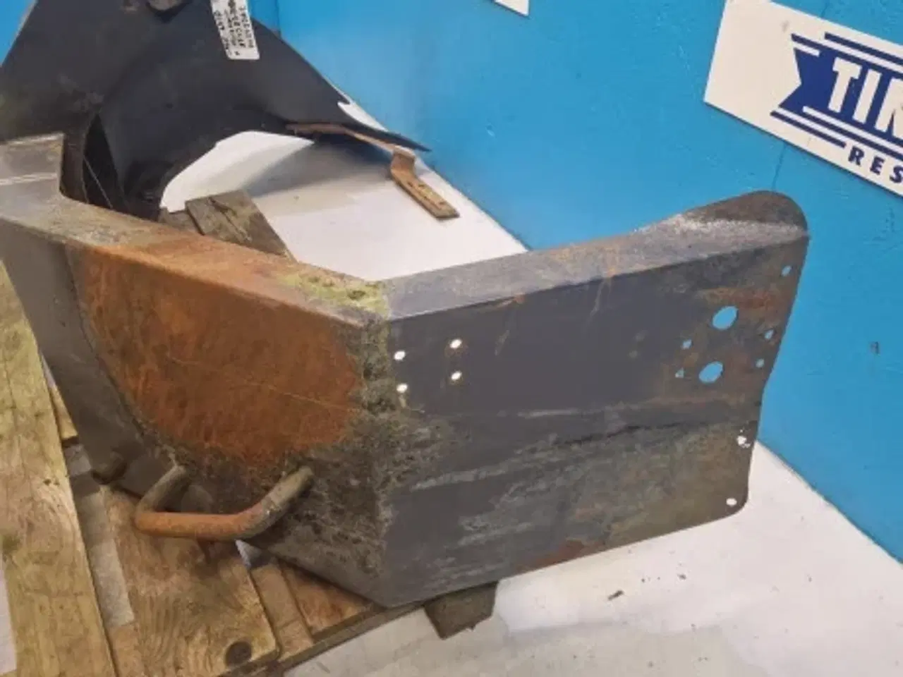 Billede 6 - Case 621D Hjulskærm R.  87438372