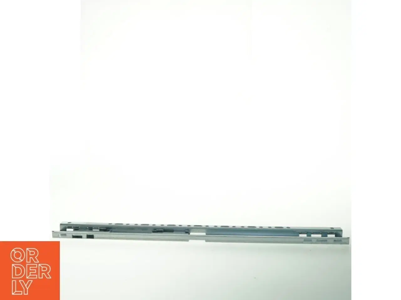 Billede 3 - Skabsskinne 60 cm fra Ikea / bestå af skab (str. 60 cm)