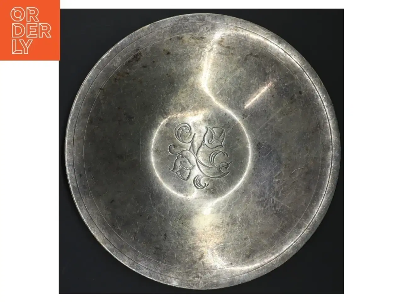 Billede 1 - Antikt dekorativt sølv fad (str. Ø. 23 cm)