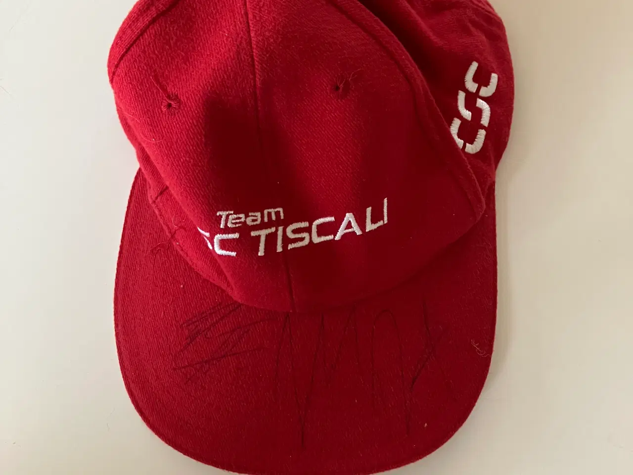 Billede 1 - Team CSC Tiscali kasket m/autografer