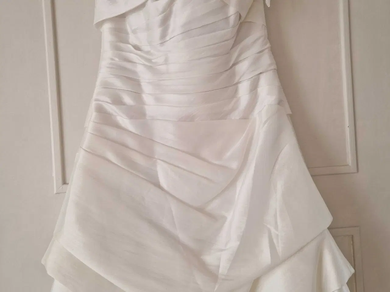 Billede 4 - Konfirmationskjoler 2 stk