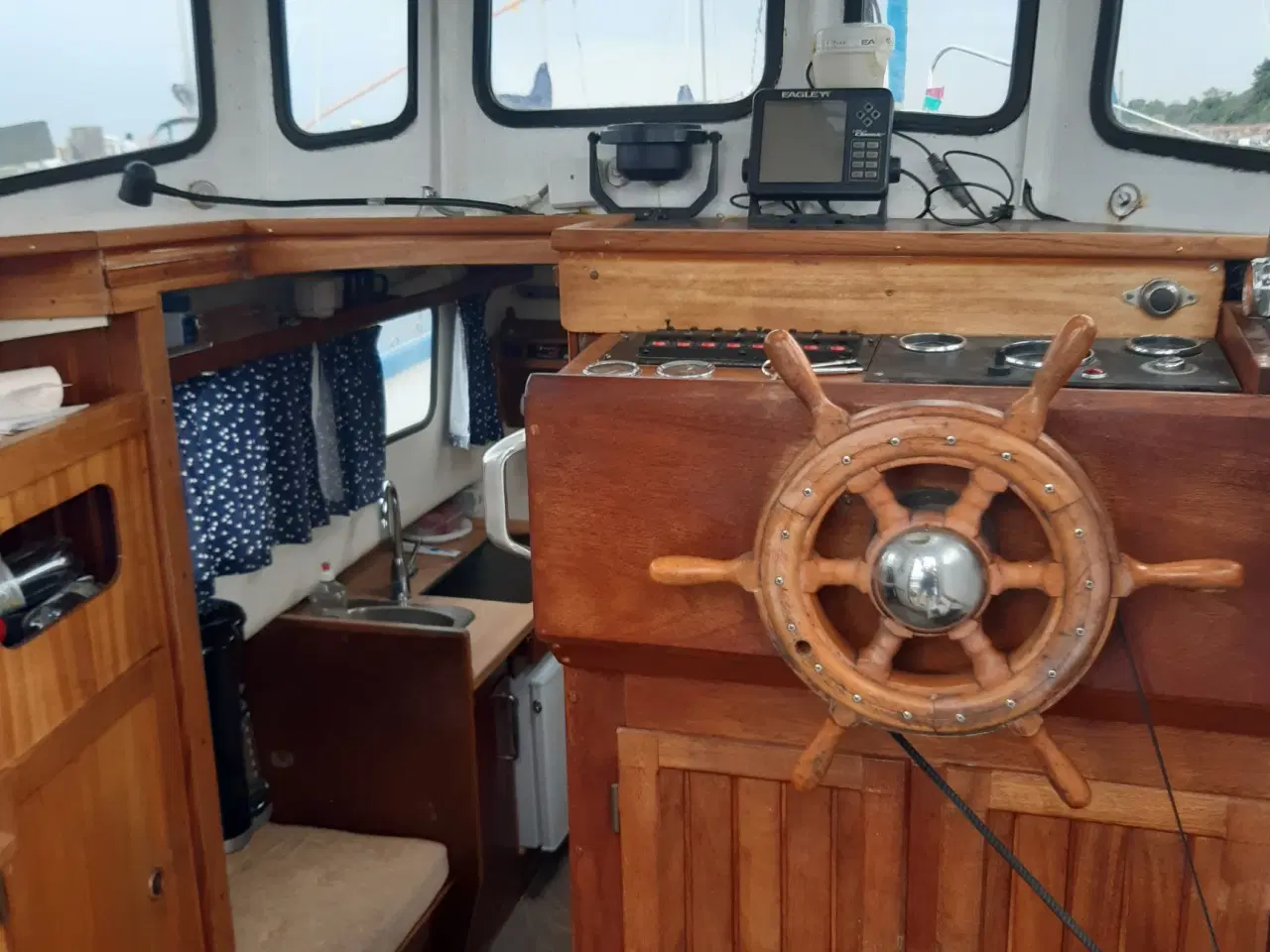 Billede 2 - 27 fods Motorsejler